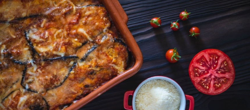 Lasanha de berinjela com carne moída: uma receita fácil e deliciosa